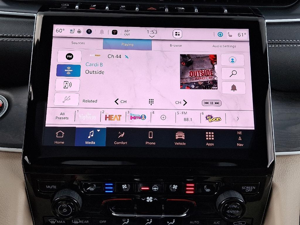 new 2025 Jeep Grand Cherokee car, priced at $53,373