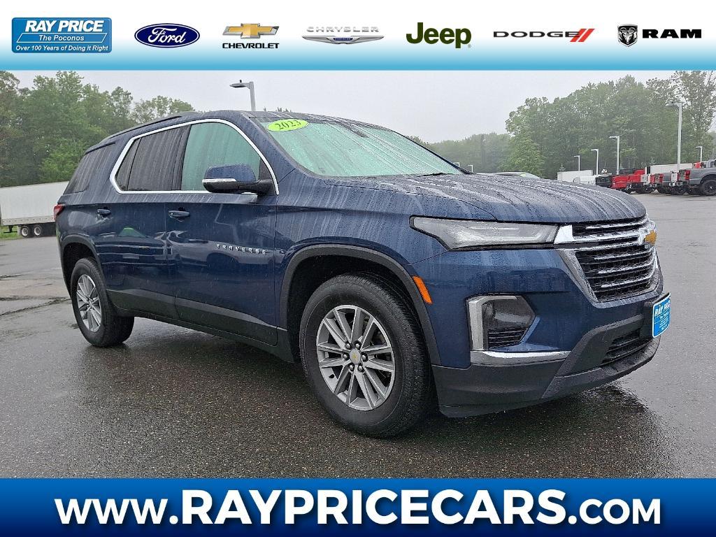 used 2023 Chevrolet Traverse car, priced at $30,963