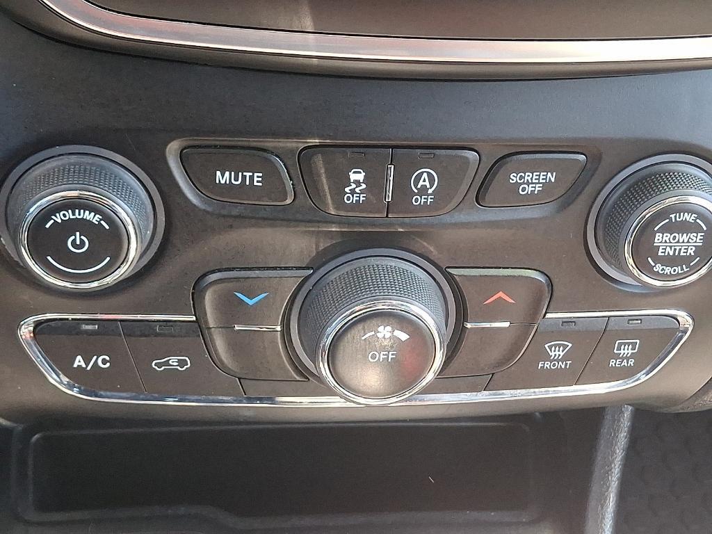 used 2019 Jeep Cherokee car, priced at $16,980