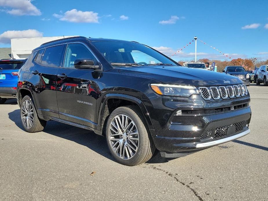 new 2024 Jeep Compass car, priced at $39,800