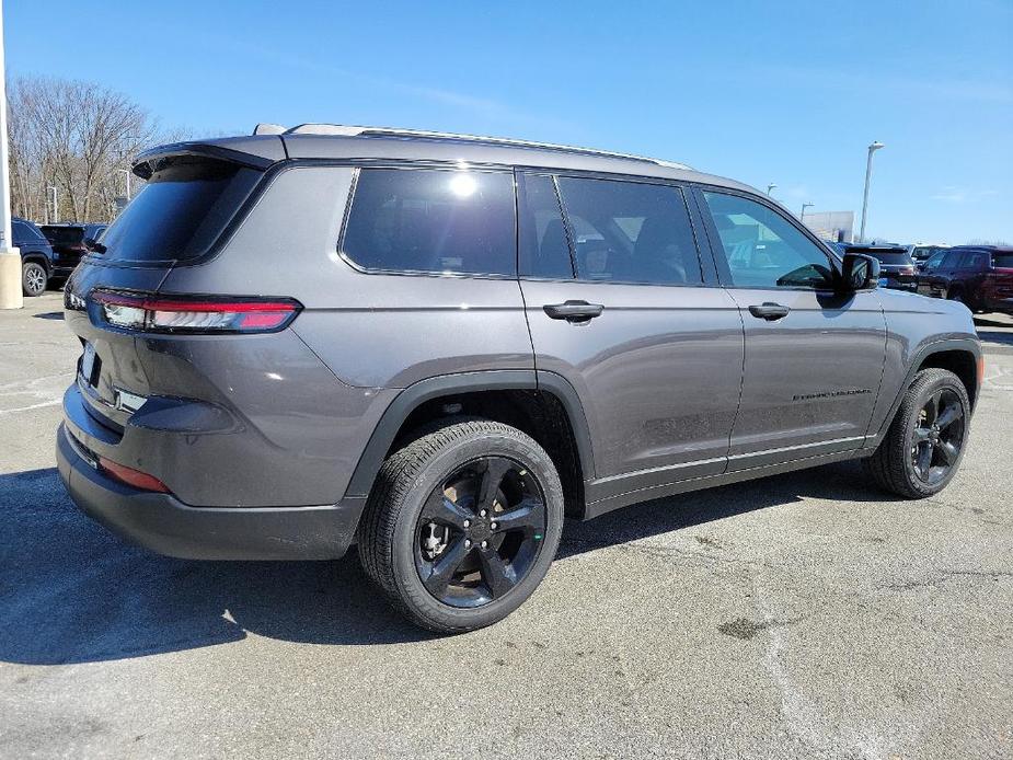 new 2024 Jeep Grand Cherokee L car, priced at $48,844