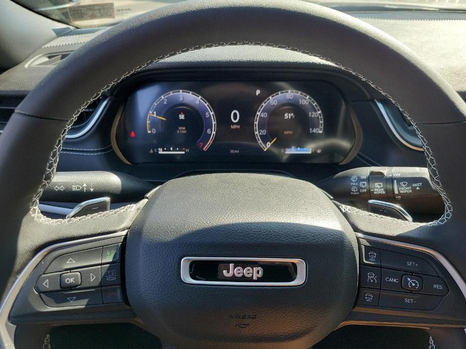 new 2024 Jeep Grand Cherokee L car, priced at $48,844