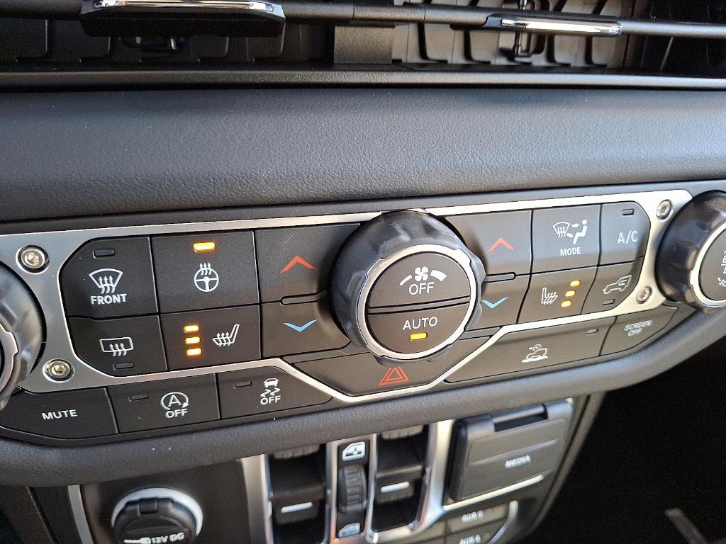 new 2025 Jeep Gladiator car, priced at $57,274