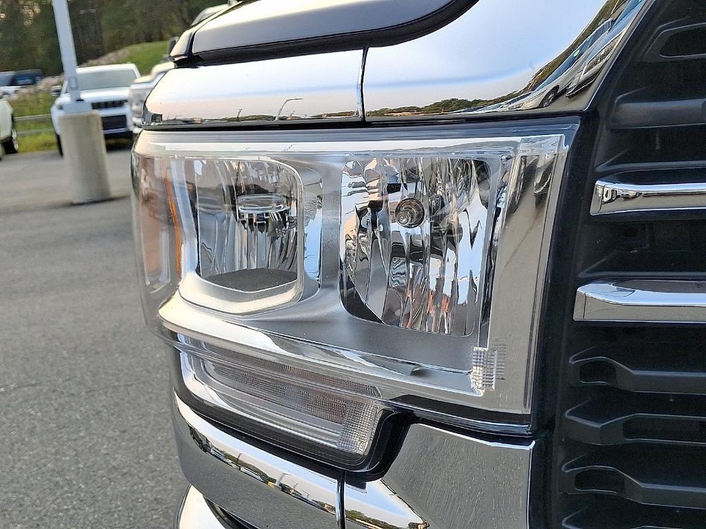 used 2024 Ram 2500 car, priced at $43,866