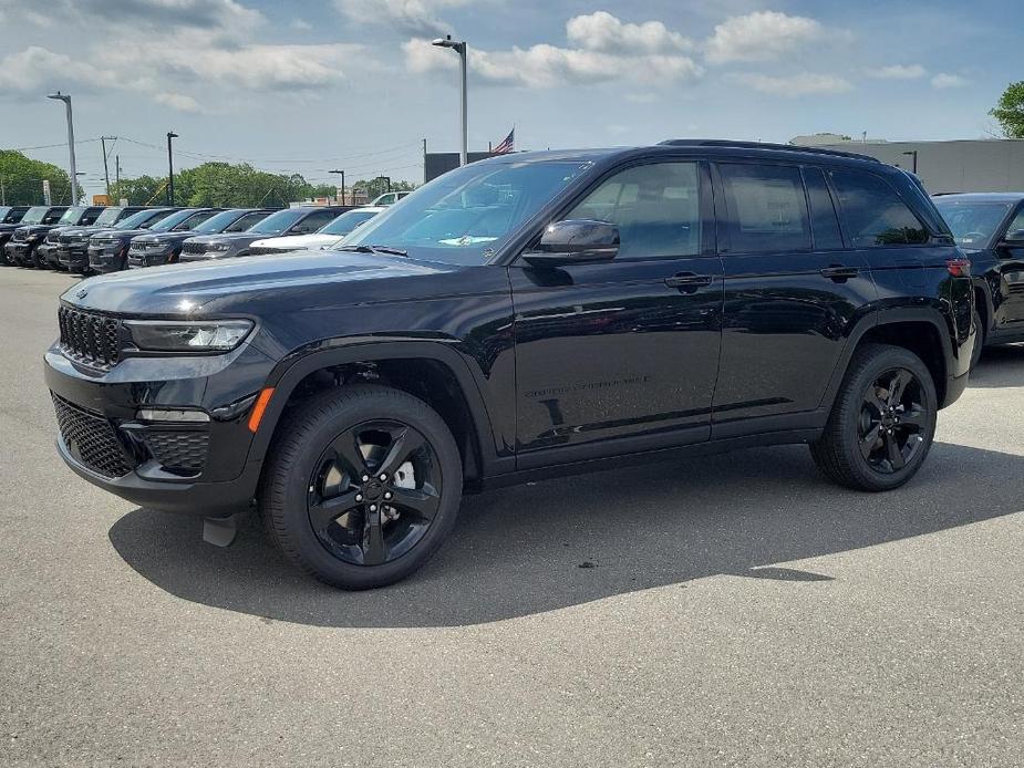 new 2024 Jeep Grand Cherokee car, priced at $54,064