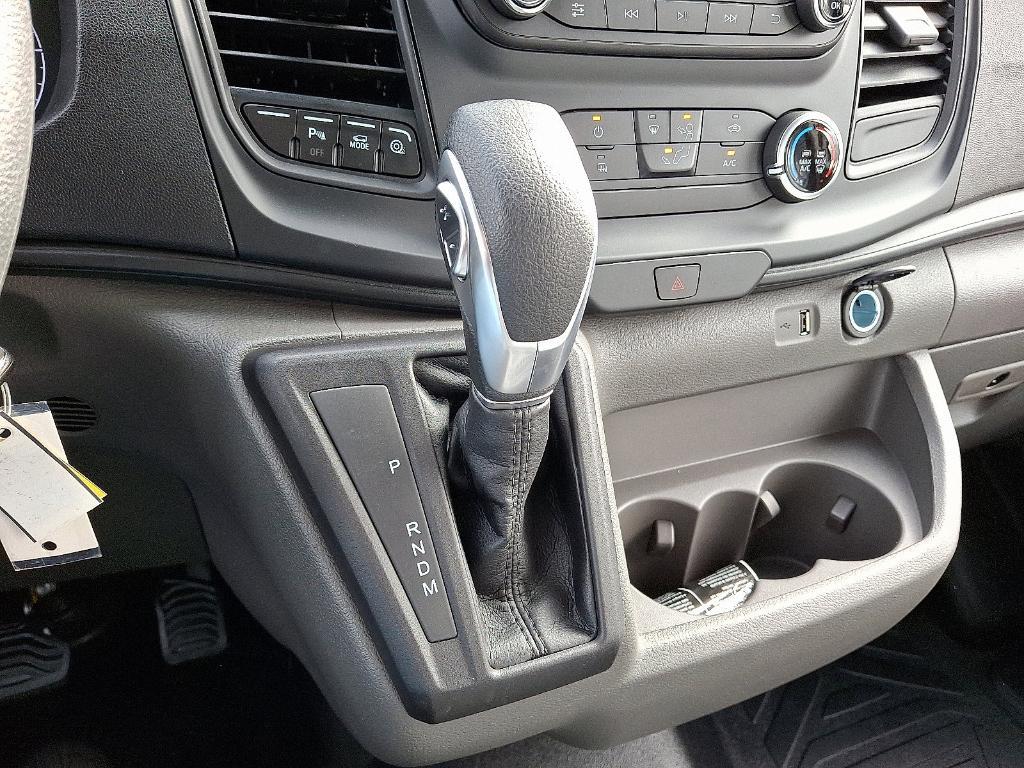 new 2024 Ford Transit-350 car