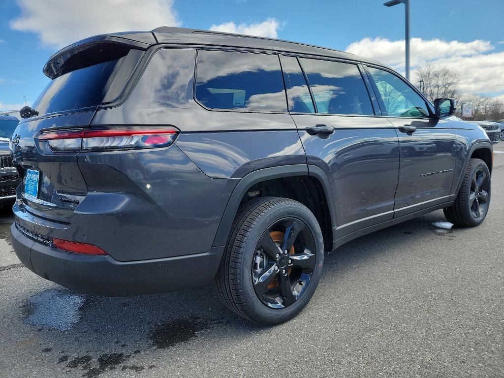 new 2024 Jeep Grand Cherokee L car, priced at $54,664