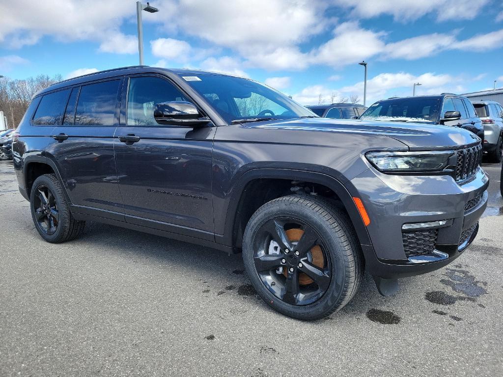 new 2024 Jeep Grand Cherokee L car, priced at $54,664