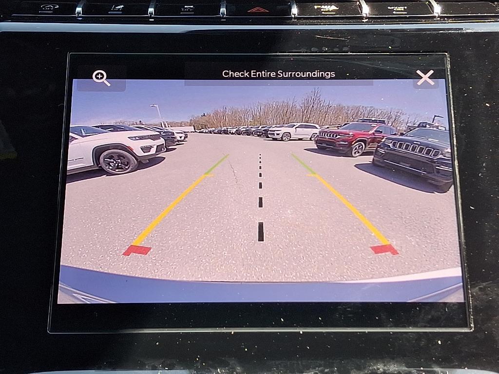 new 2025 Jeep Grand Cherokee L car, priced at $43,279