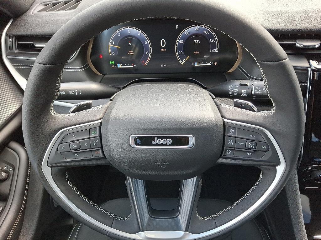 new 2025 Jeep Grand Cherokee car, priced at $43,214