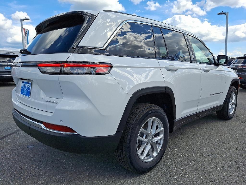 new 2025 Jeep Grand Cherokee car, priced at $43,214