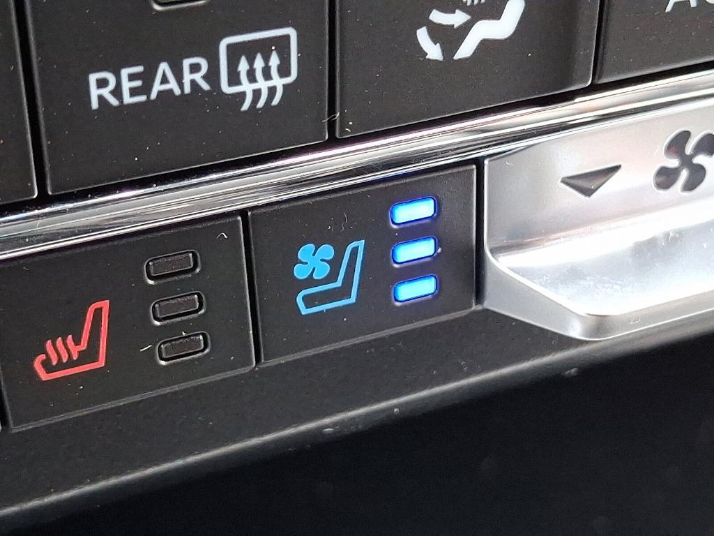 new 2025 Ford F-250 car, priced at $77,896
