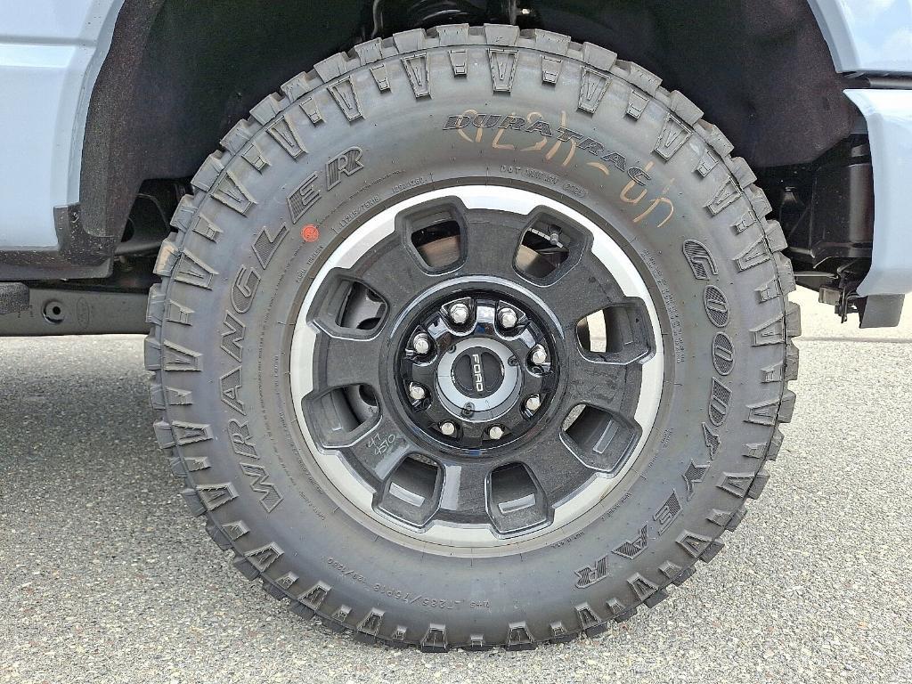 new 2025 Ford F-250 car, priced at $77,896