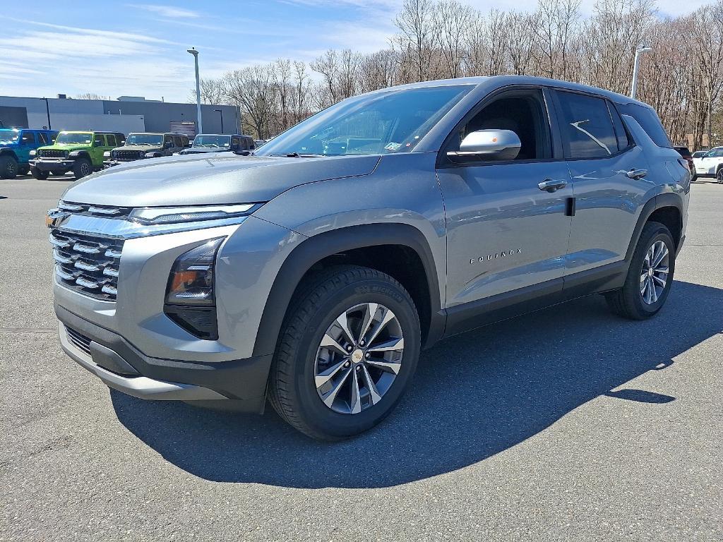 new 2025 Chevrolet Equinox car, priced at $30,999