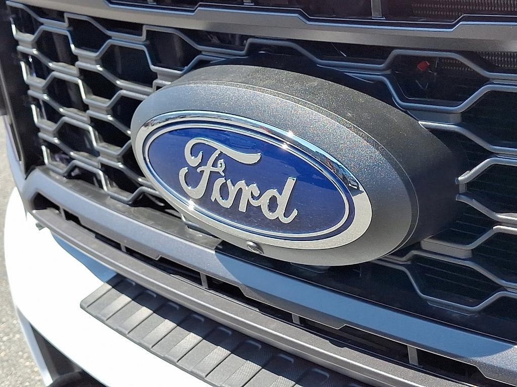 new 2025 Ford F-250 car, priced at $57,956