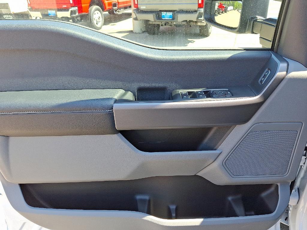 new 2025 Ford F-250 car, priced at $57,956