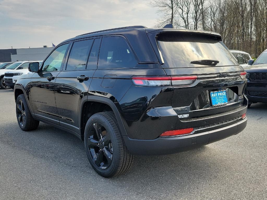 new 2024 Jeep Grand Cherokee car, priced at $53,023