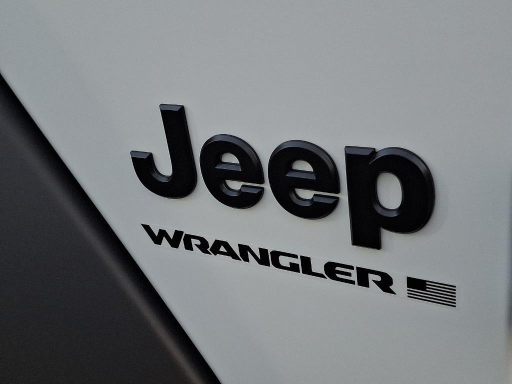 new 2025 Jeep Wrangler car, priced at $52,910