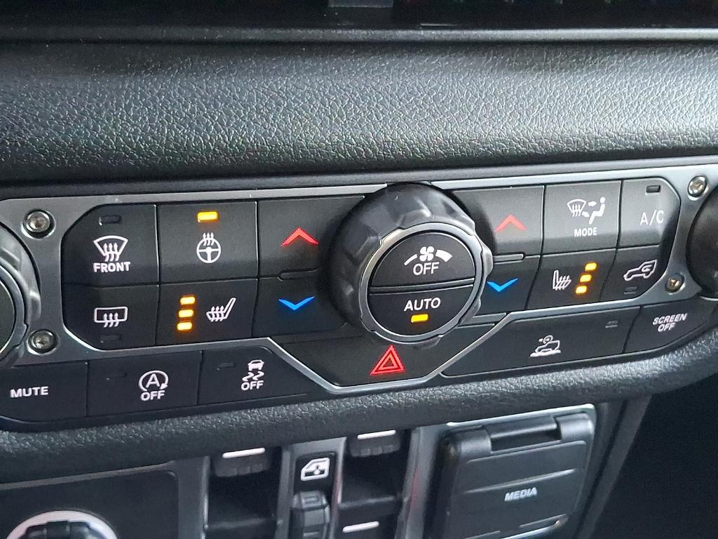 new 2025 Jeep Wrangler car, priced at $52,910