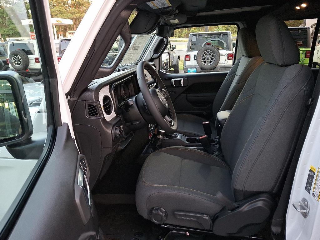 new 2025 Jeep Wrangler car, priced at $52,910