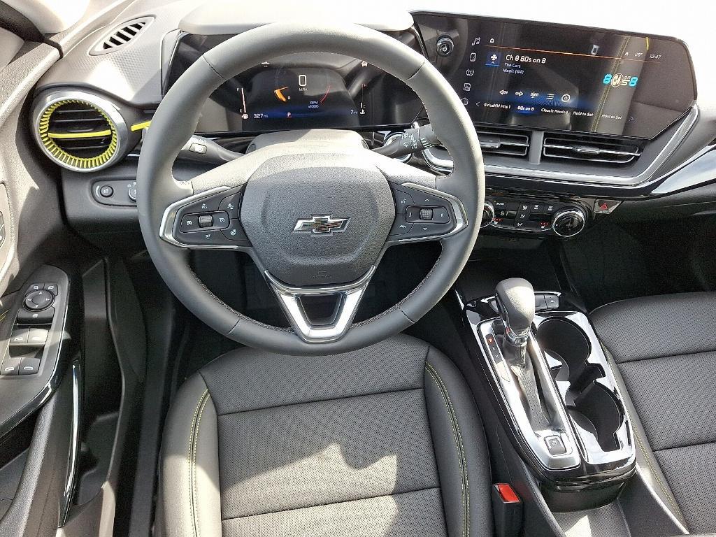 new 2025 Chevrolet Trax car, priced at $27,210