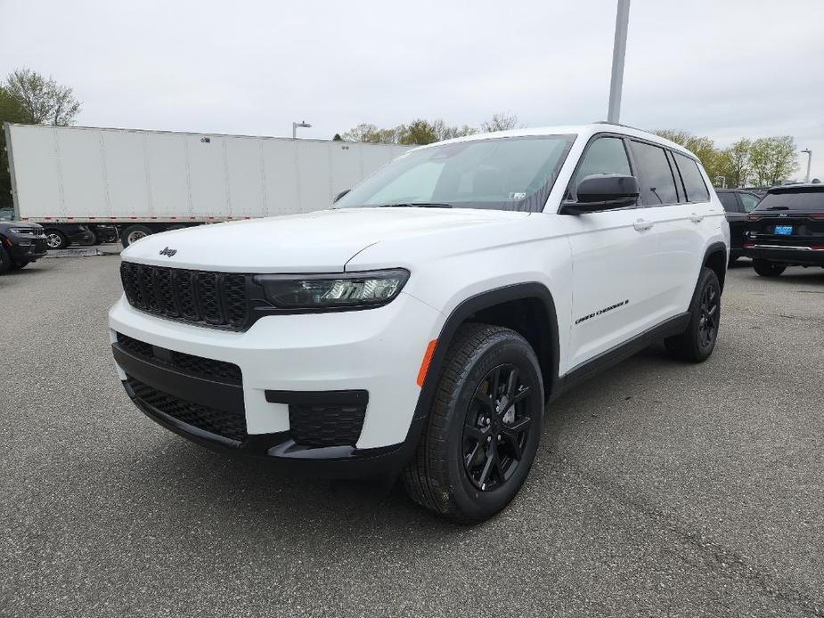 new 2024 Jeep Grand Cherokee L car, priced at $47,022