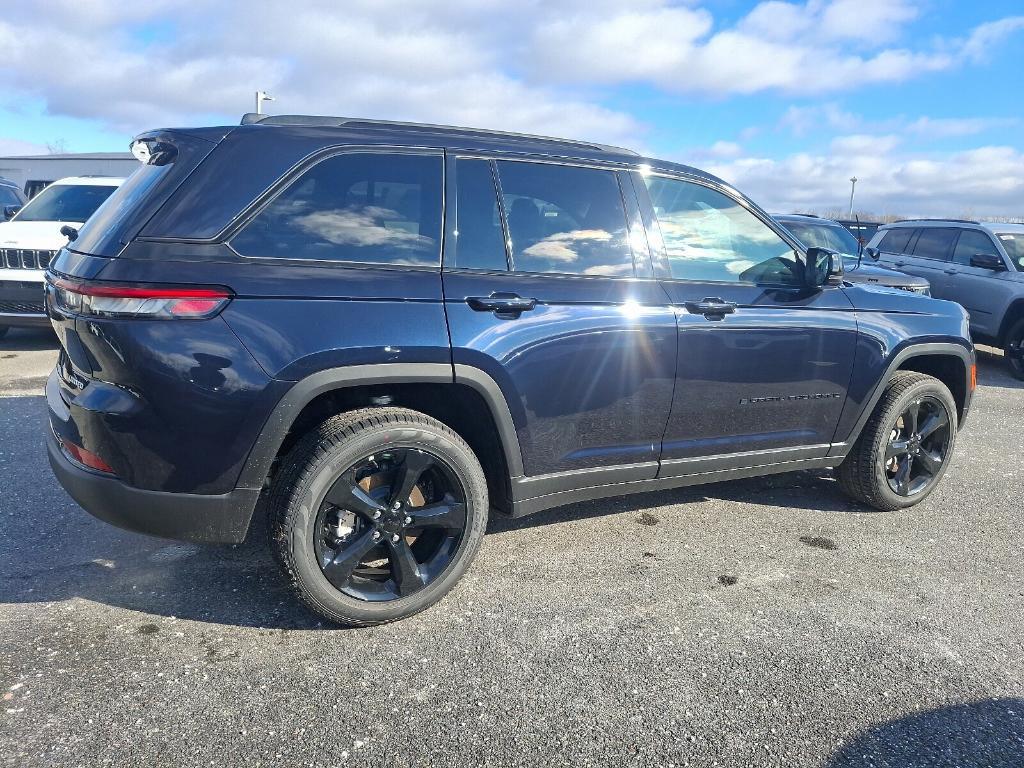 new 2024 Jeep Grand Cherokee car, priced at $53,619