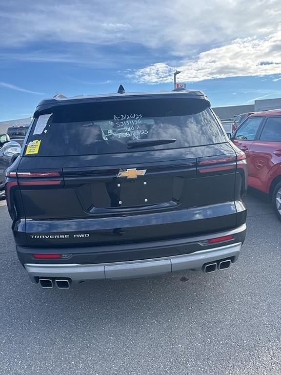 used 2025 Chevrolet Traverse car, priced at $38,335