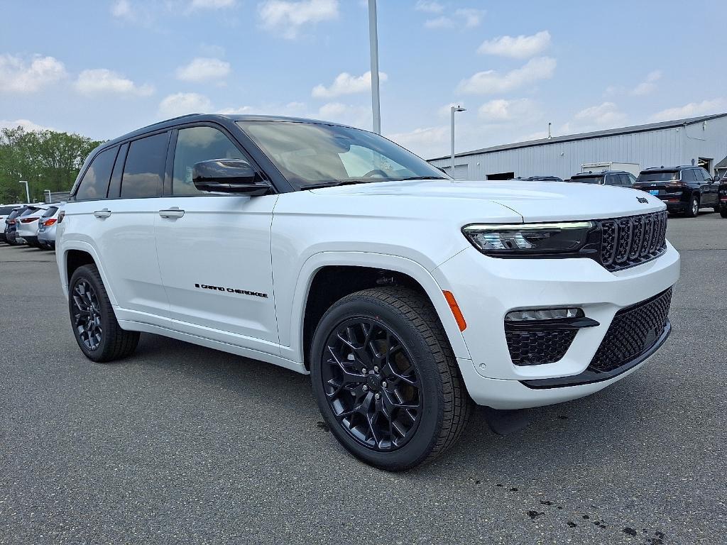 new 2025 Jeep Grand Cherokee car, priced at $63,709