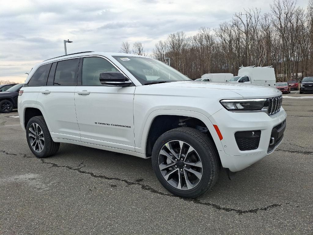 new 2025 Jeep Grand Cherokee car, priced at $61,650