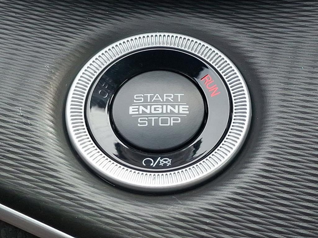 new 2025 Jeep Grand Cherokee car, priced at $41,346