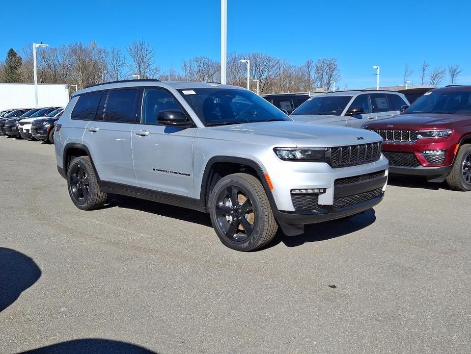 new 2024 Jeep Grand Cherokee L car, priced at $59,747