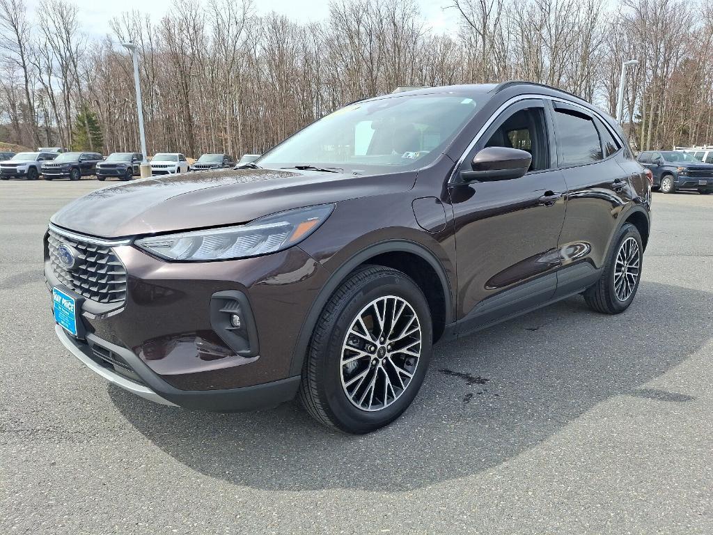 used 2023 Ford Escape car, priced at $27,262