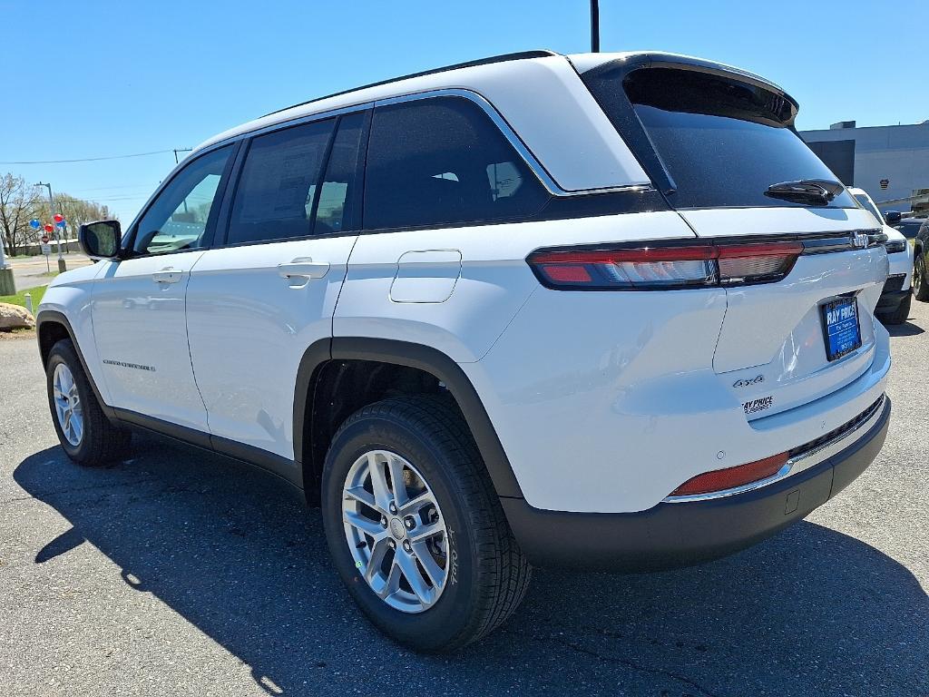 new 2025 Jeep Grand Cherokee car, priced at $41,714