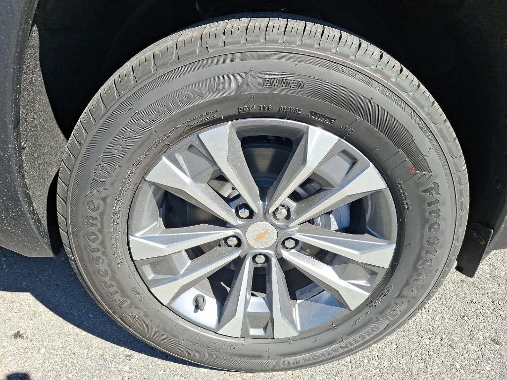 new 2025 Chevrolet Equinox car, priced at $28,153