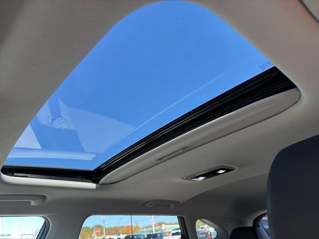 used 2024 Kia Seltos car, priced at $23,935