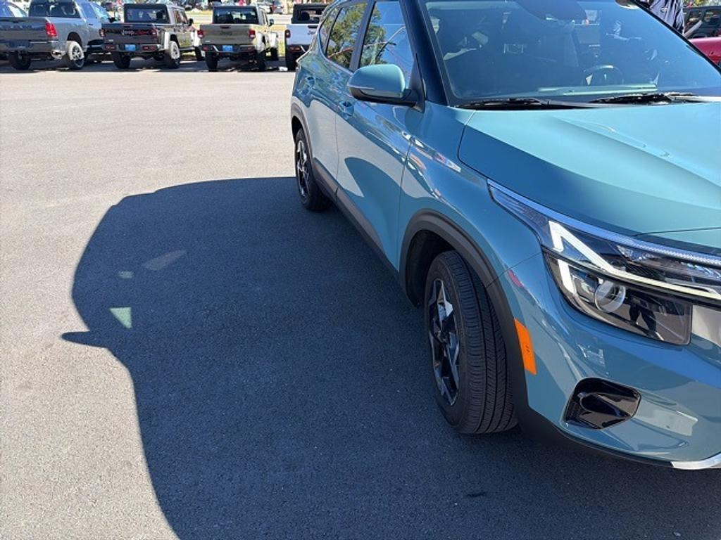 used 2024 Kia Seltos car, priced at $23,935