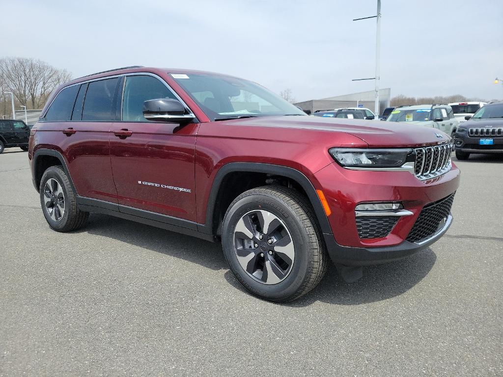 new 2024 Jeep Grand Cherokee 4xe car, priced at $61,271