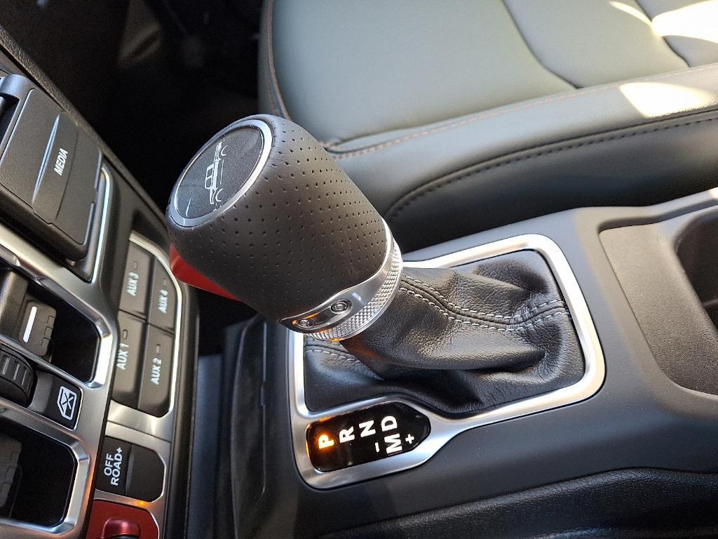 new 2025 Jeep Gladiator car, priced at $58,186