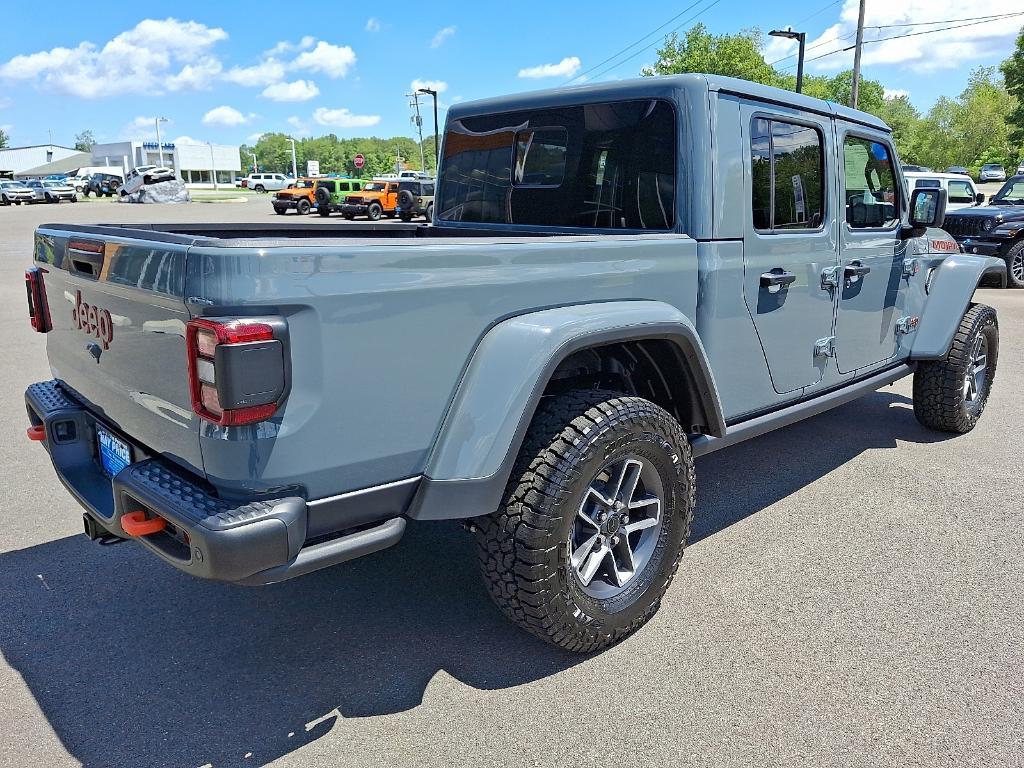 new 2025 Jeep Gladiator car, priced at $60,245