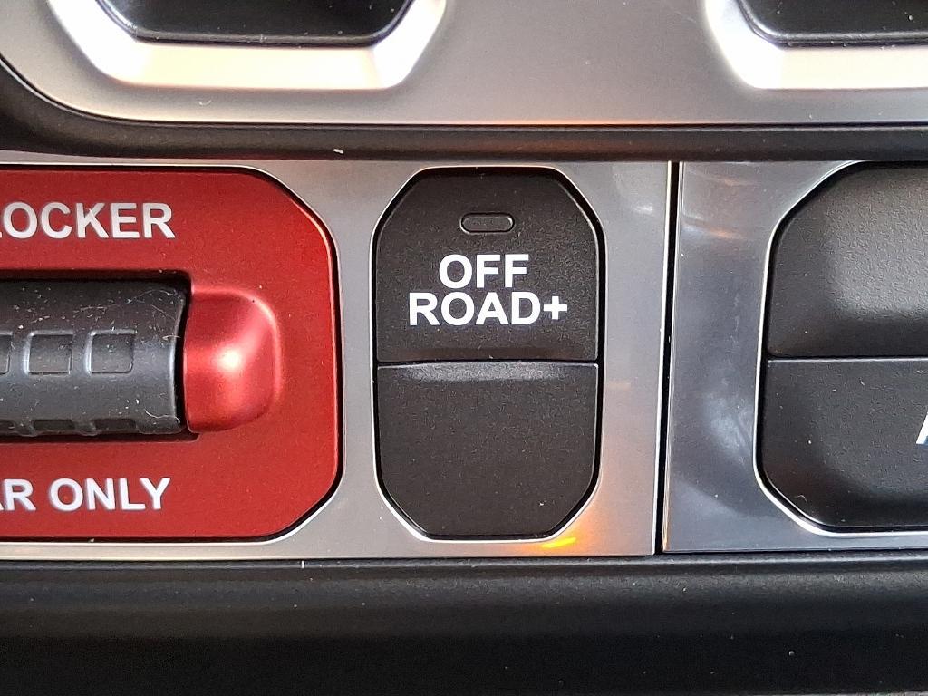 new 2025 Jeep Gladiator car, priced at $60,245