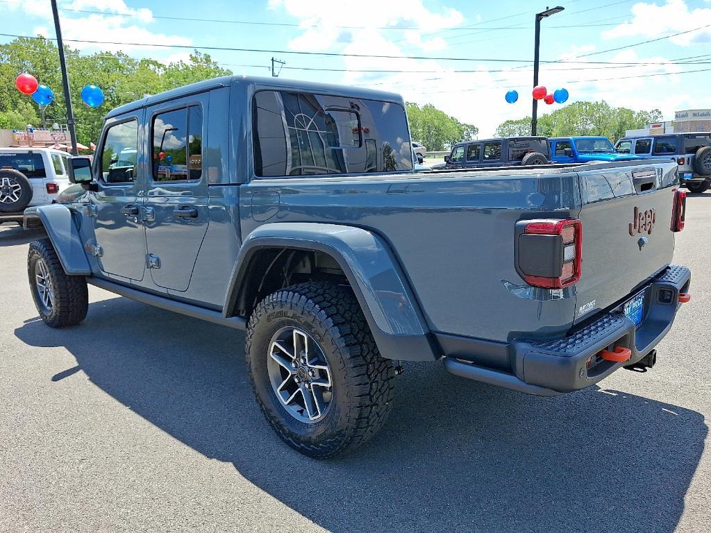 new 2025 Jeep Gladiator car, priced at $60,245