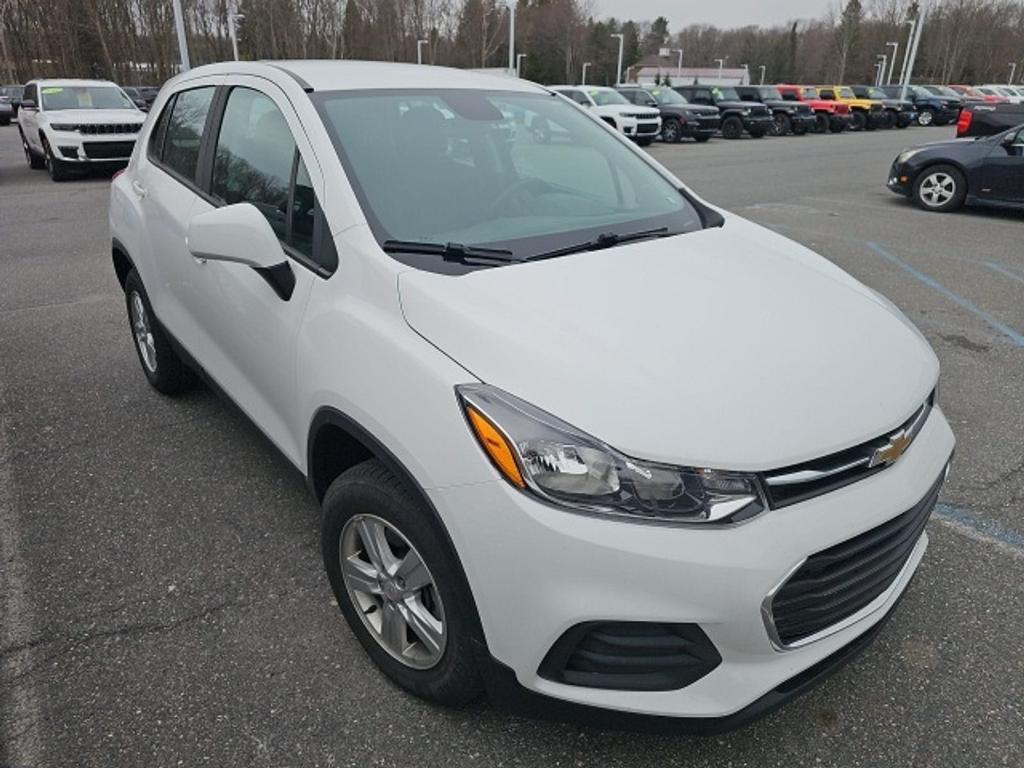 used 2020 Chevrolet Trax car, priced at $15,642