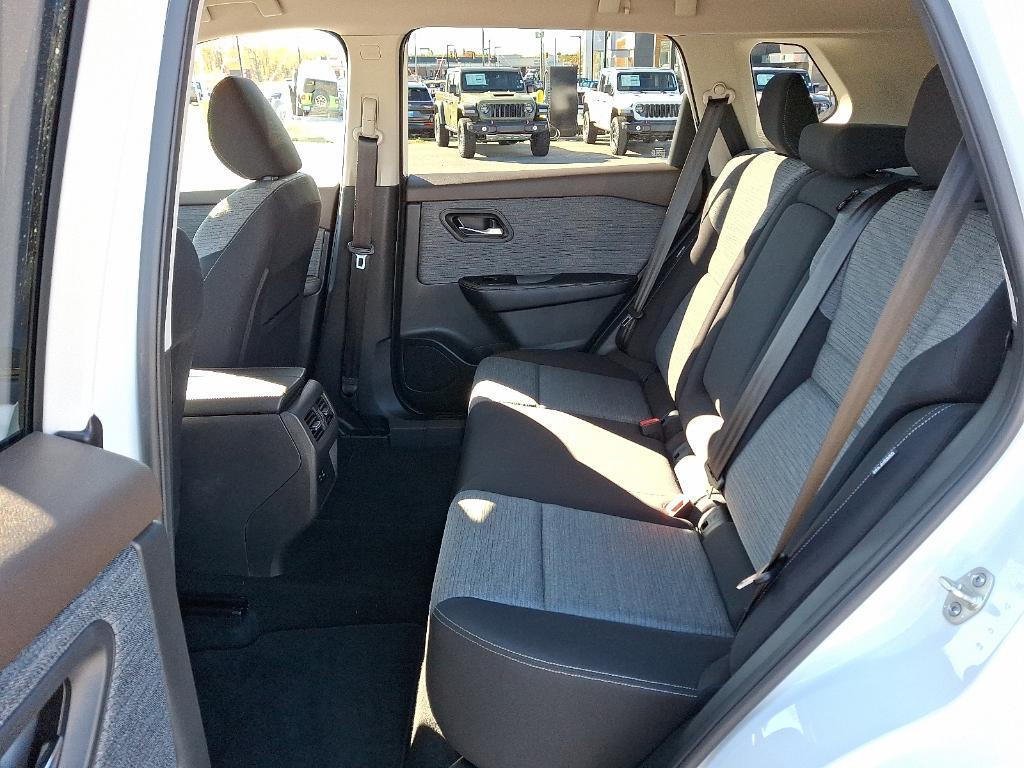 used 2021 Nissan Rogue car, priced at $22,887