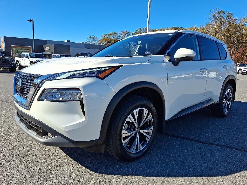 used 2021 Nissan Rogue car, priced at $22,887