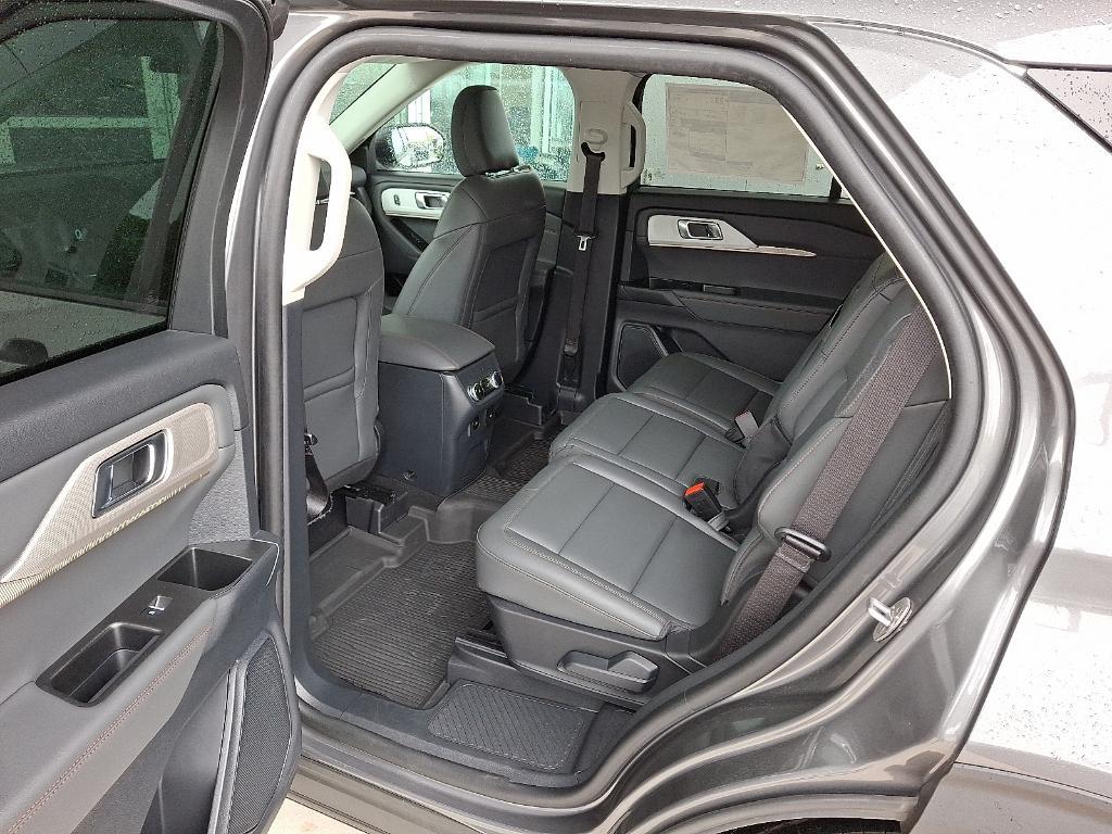 used 2025 Ford Explorer car, priced at $41,988