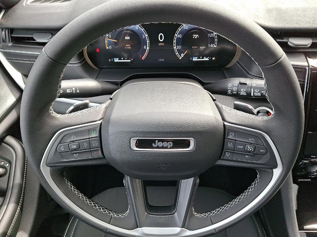 new 2025 Jeep Grand Cherokee car, priced at $41,778