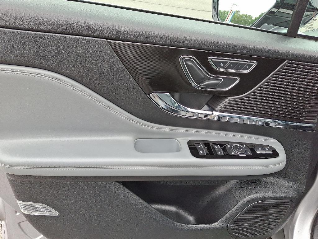 used 2022 Lincoln Corsair car, priced at $30,963