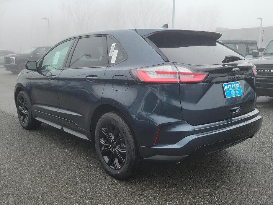 new 2024 Ford Edge car, priced at $39,927