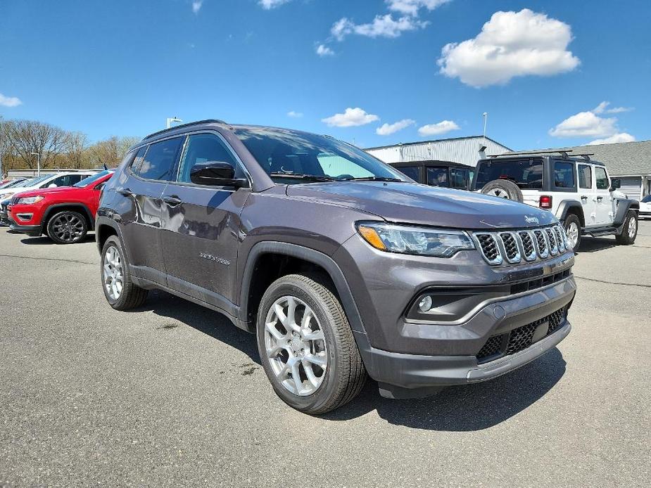 new 2024 Jeep Compass car, priced at $37,360